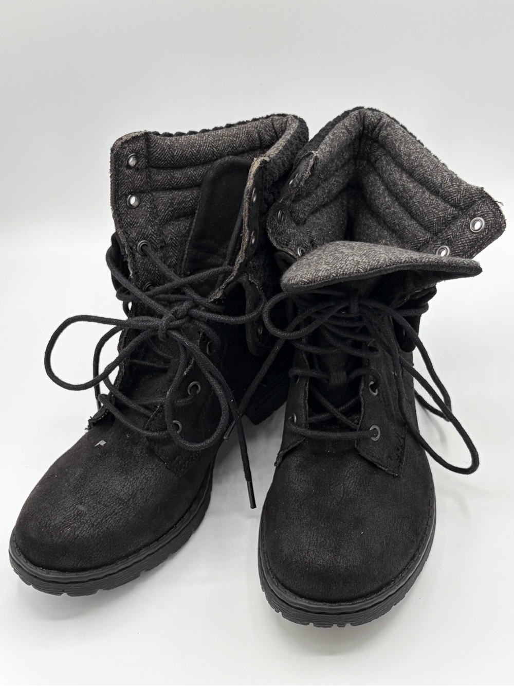 B.O.C. Women's Black Lace-Up Fold-Over Ankle Boots